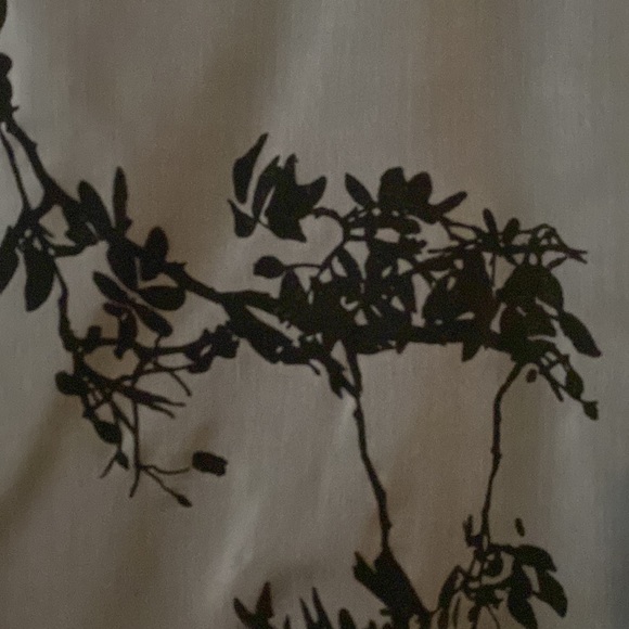 Express charcoal gray black floral design midi skirt. Never worn - Picture 3 of 4